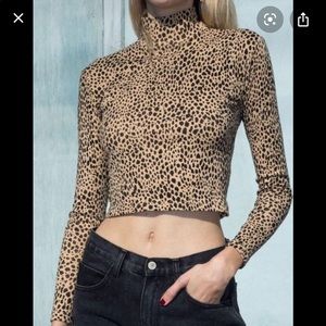 Brandy Melville leopard print long sleeve top 🐆